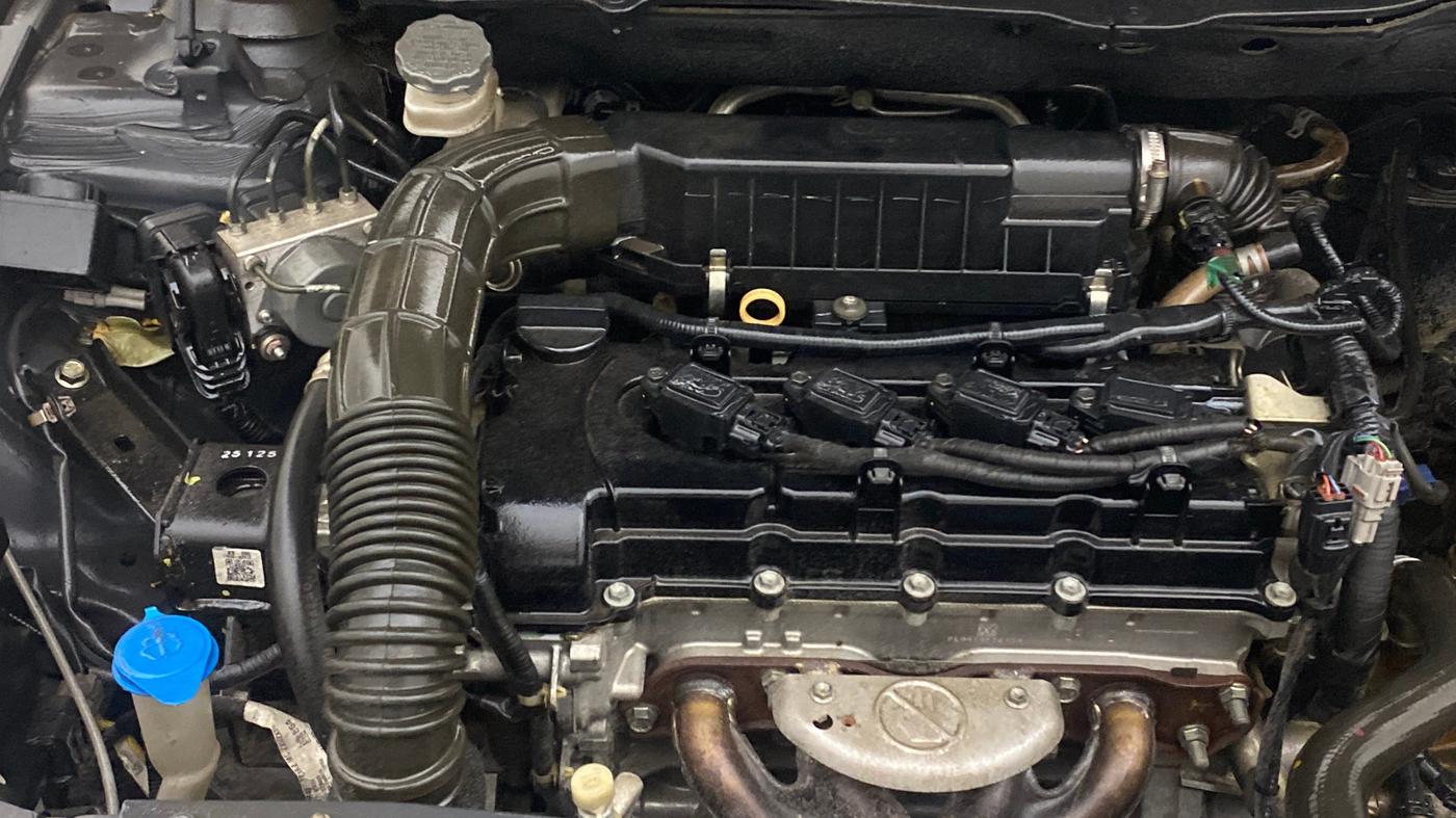 2018 Maruti Ciaz ALPHA 1.5 SHVS PETROL, Petrol, Manual, 63,494 km, Engine View - Right