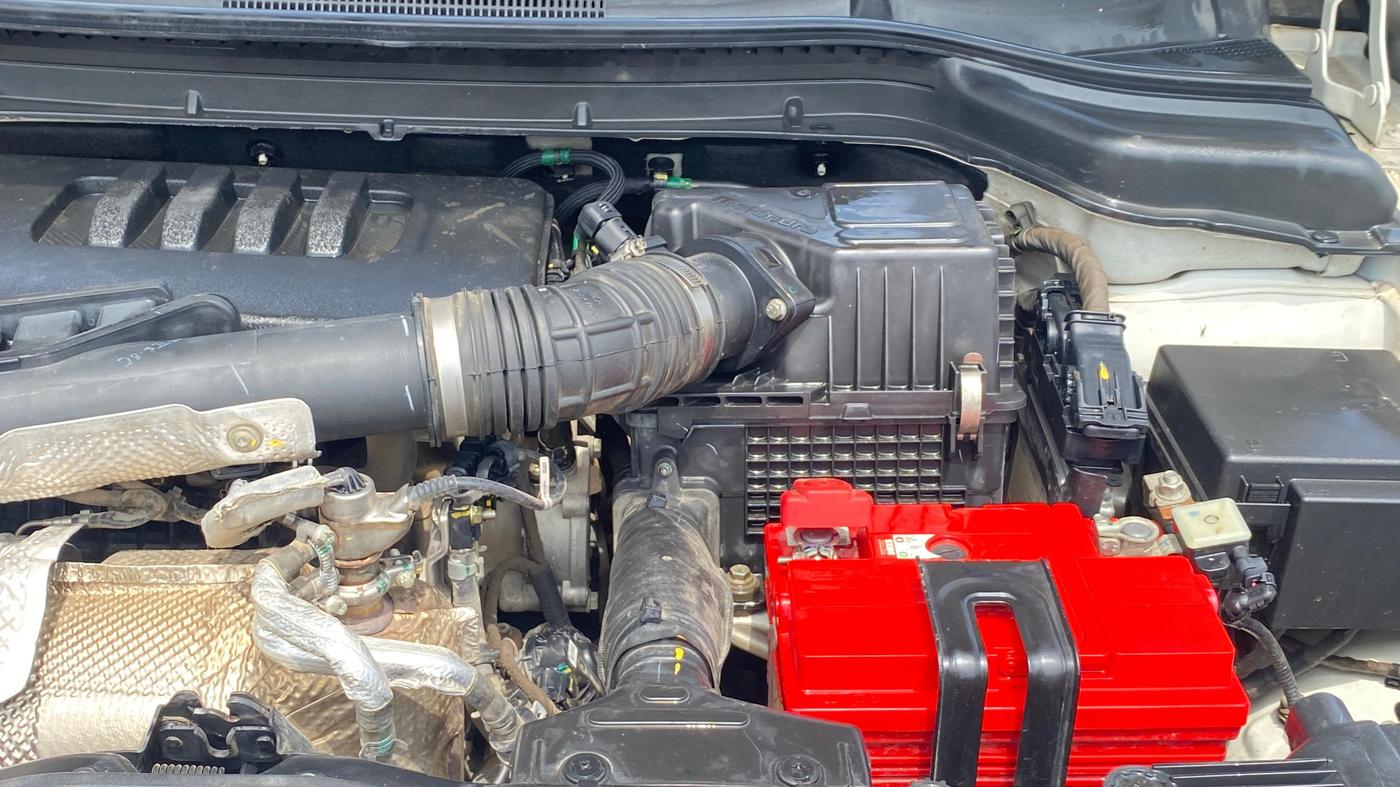 2023 Mahindra XUV300 W8 1.5 DIESEL, Diesel, Manual, 85,599 km, Engine View - Left