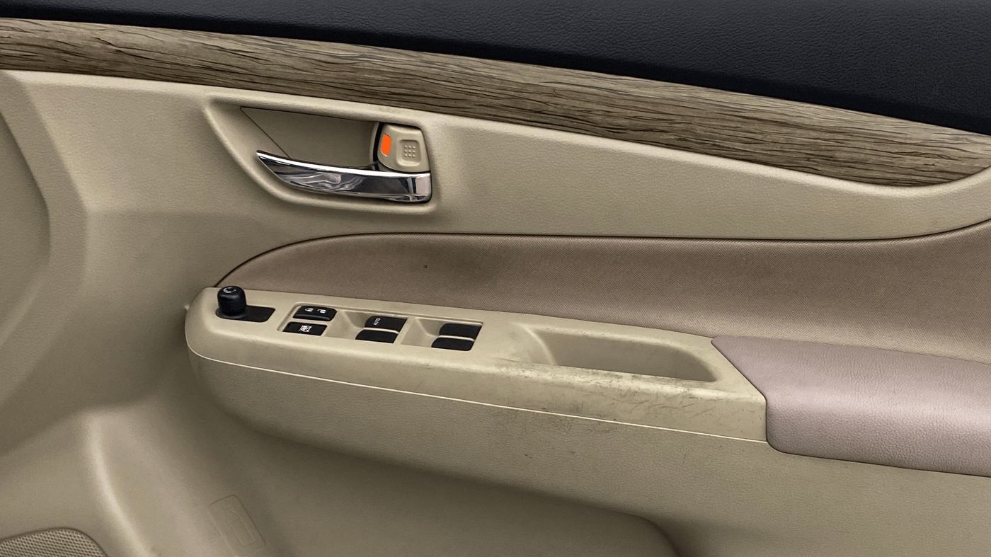 2021 Maruti Ciaz DELTA AT 1.5 SHVS PETROL, Petrol, Automatic, 63,593 km, Driver Side Door Panels Control