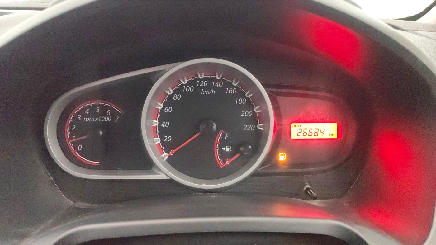 2013 Ford Figo TITANIUM 1.2 PETROL, Petrol, Manual, 26,620 km, Odometer Image