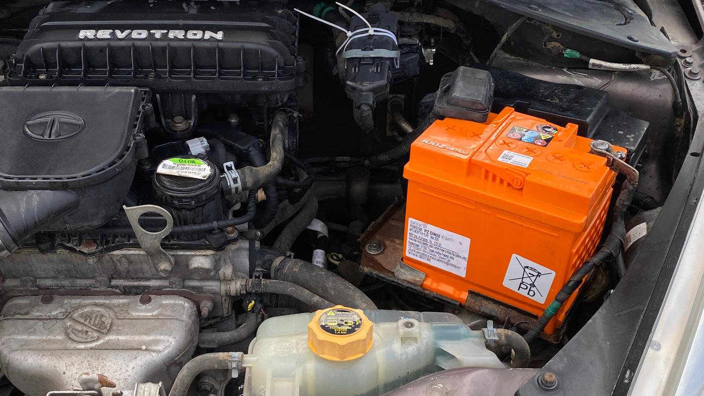 2017 Tata Tiago XT PETROL, Petrol, Manual, 99,653 km, Engine View - Left