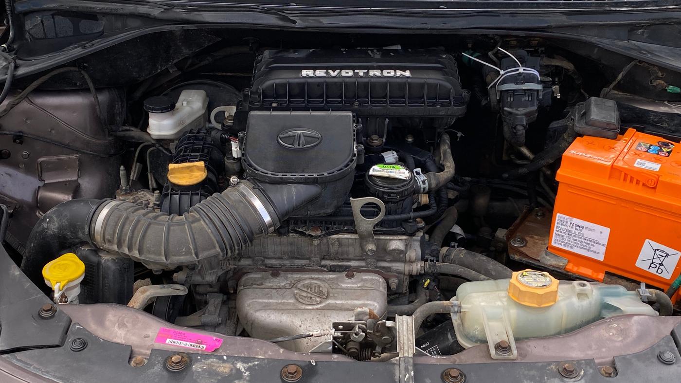 2017 Tata Tiago XT PETROL, Petrol, Manual, 99,653 km, Engine View