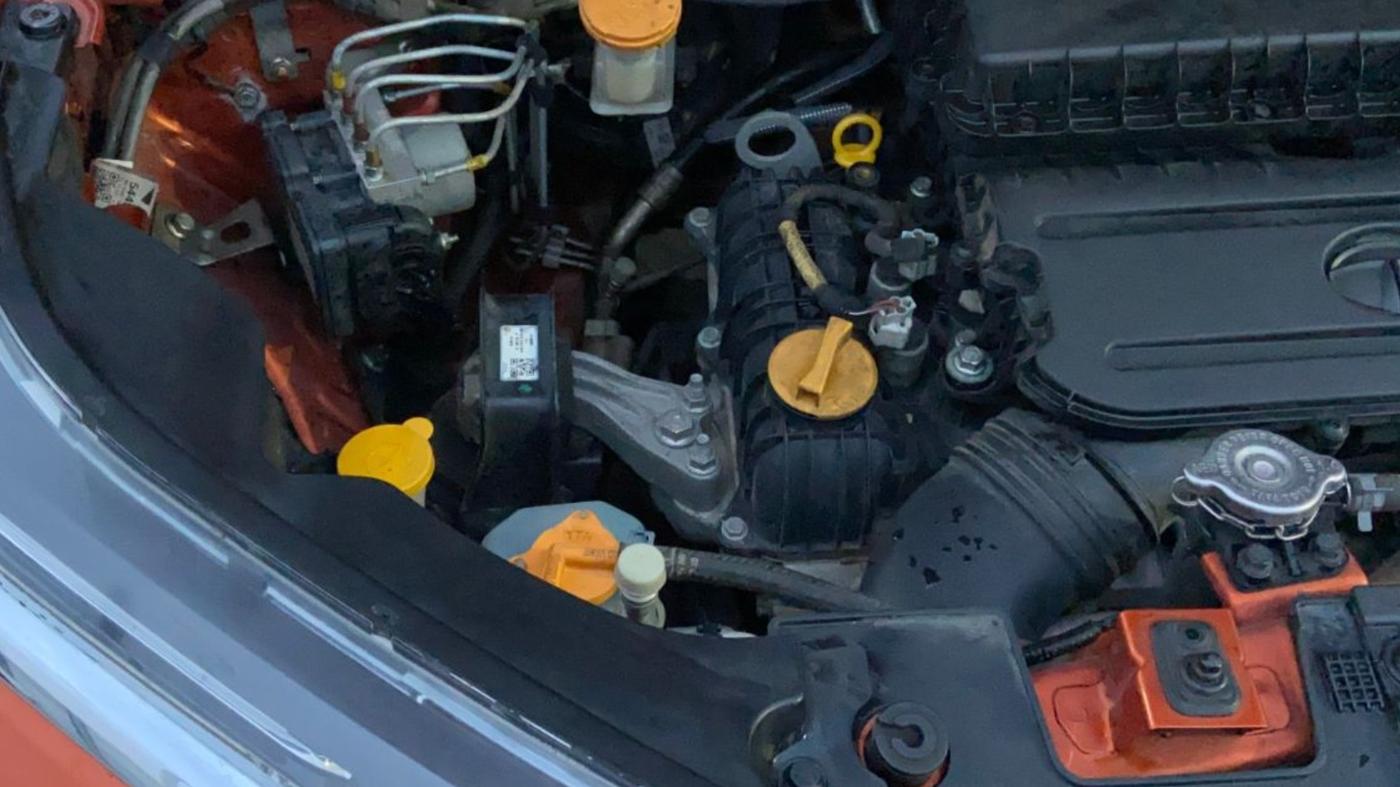 2022 Tata PUNCH CREATIVE  1.2 RTN DUAL TONE, Petrol, Manual, 72,621 km, Engine View - Right