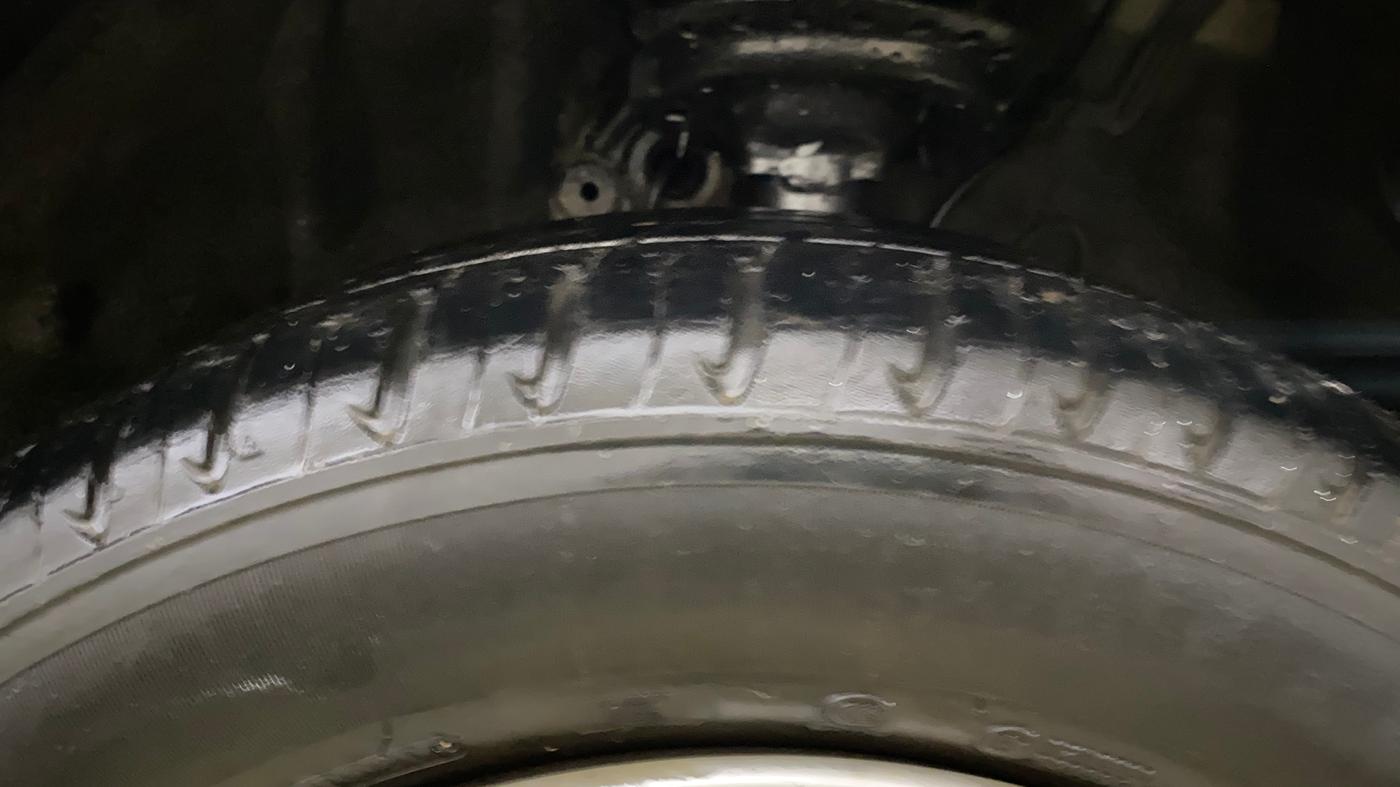 2013 Hyundai i20 MAGNA 1.2, Petrol, Manual, 48,490 km, Right Front Tyre Tread