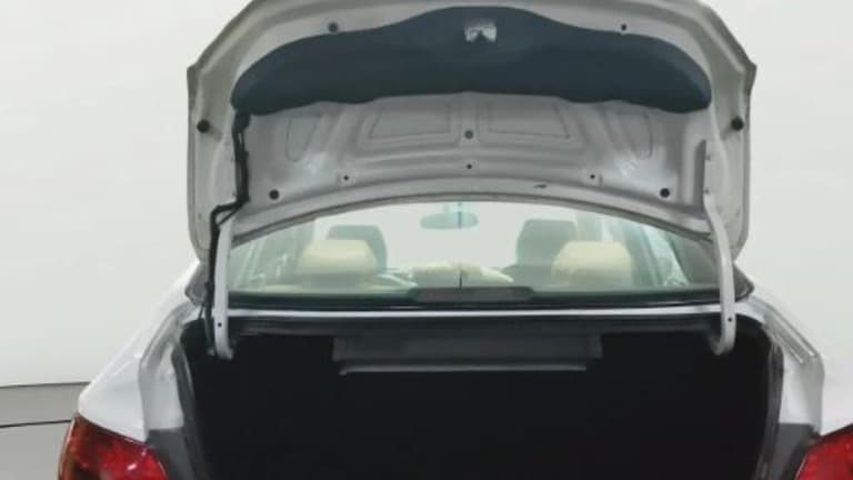 2013 Hyundai Verna FLUIDIC 1.6 CRDI SX, Diesel, Manual, 43,796 km, Boot Inside