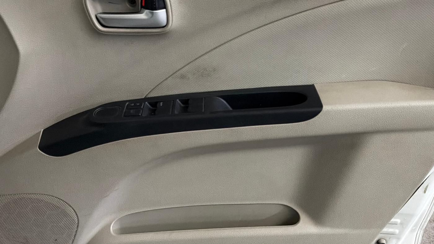 2018 Maruti Celerio VXI AMT, Petrol, Automatic, 17,594 km, Driver Side Door Panels Control