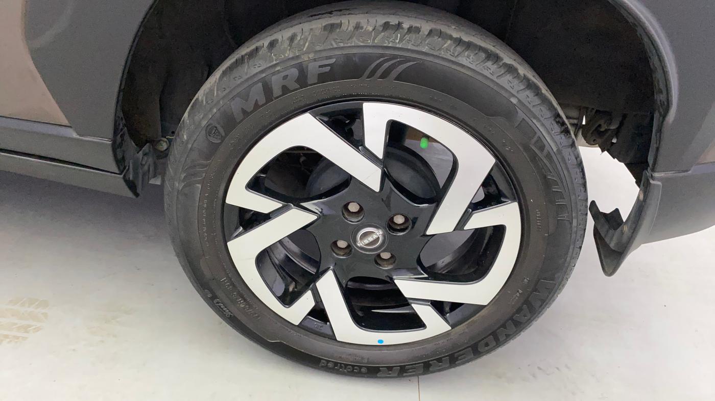 2021 Nissan MAGNITE XV PREMIUM TURBO CVT, Petrol, Automatic, 33,336 km, Left Rear Wheel