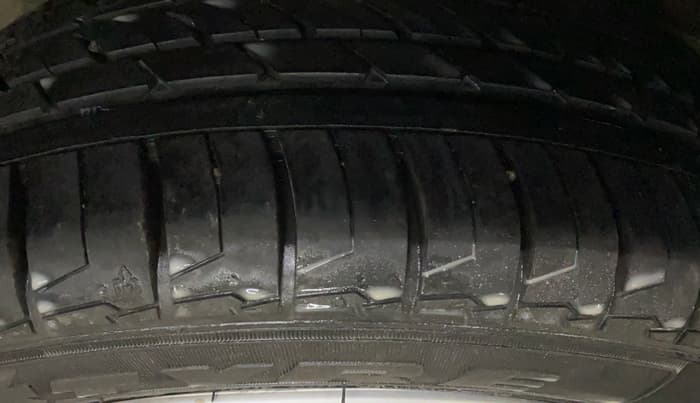 2017 Hyundai Elite i20 ASTA 1.2, Petrol, Manual, 62,134 km, Right Rear Tyre Tread