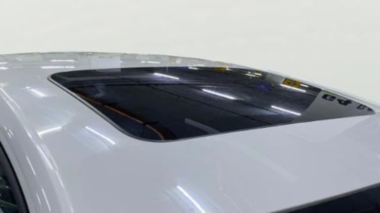 2023 Volkswagen VIRTUS TOPLINE TSI 1.0 AT, Petrol, Automatic, 63,915 km, Moonroof/ Sunroof