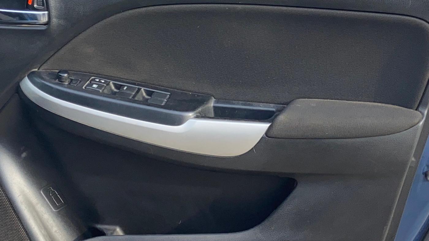2018 Maruti Baleno DELTA DIESEL 1.3, Diesel, Manual, 89,979 km, Driver Side Door Panels Control