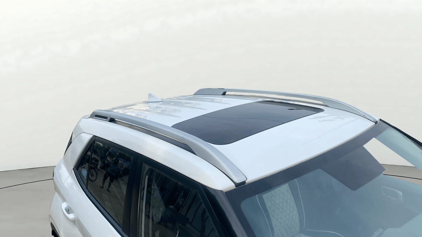 2019 Hyundai VENUE SX 1.0 TURBO, Petrol, Manual, 1,07,382 km, Moonroof/ Sunroof