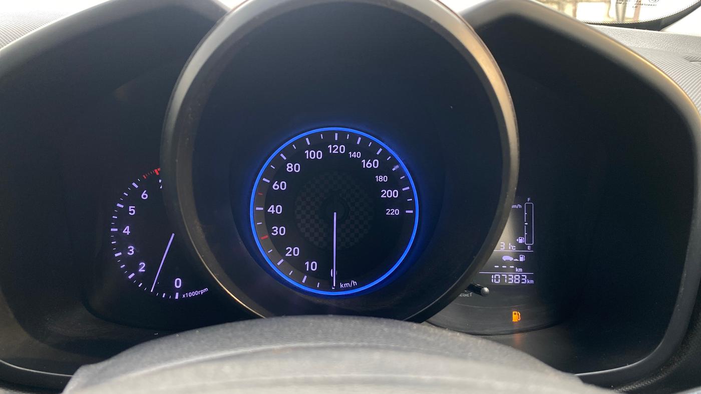 2019 Hyundai VENUE SX 1.0 TURBO, Petrol, Manual, 1,07,382 km, Odometer Image