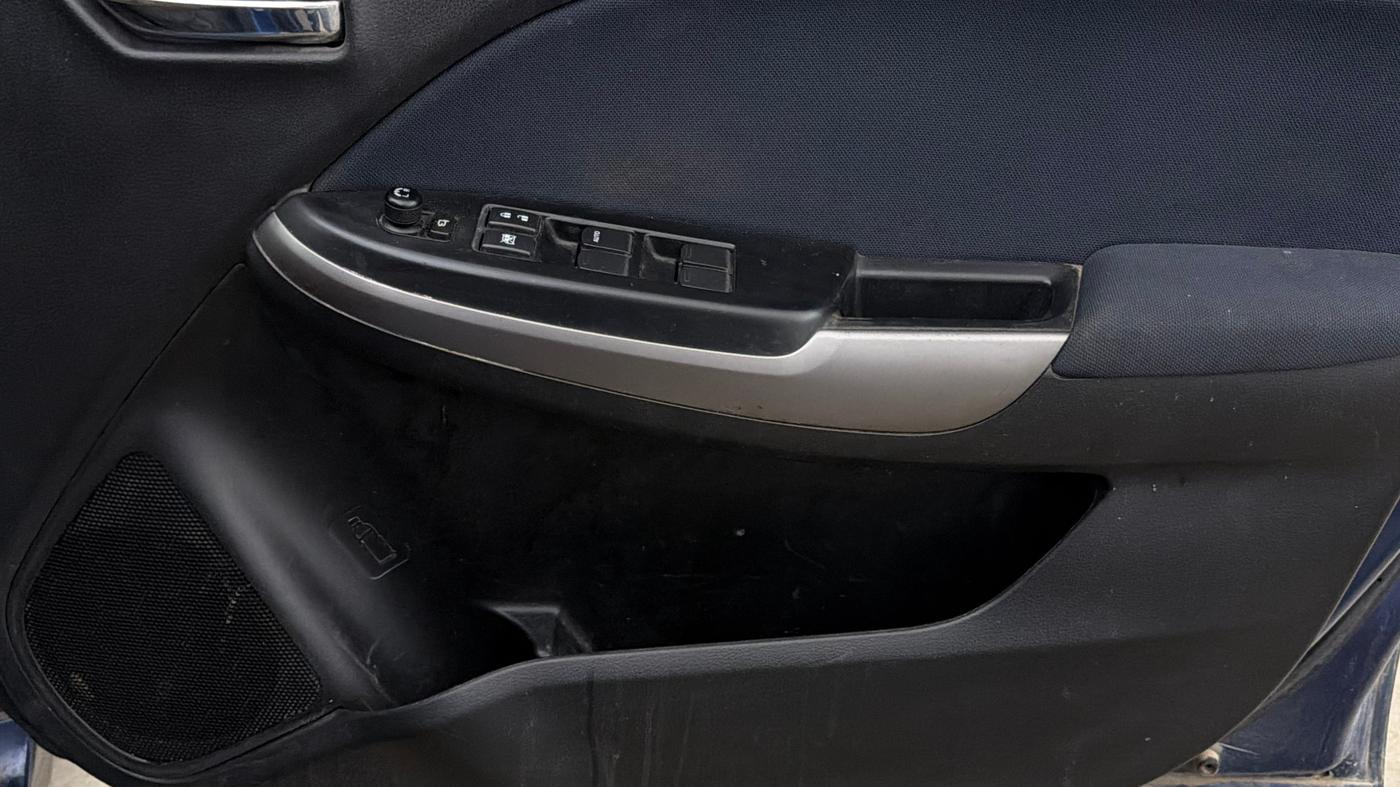 2021 Maruti Baleno DELTA PETROL 1.2, Petrol, Manual, 51,285 km, Driver Side Door Panels Control