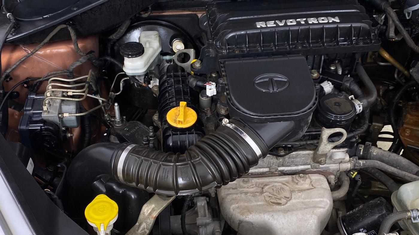2018 Tata TIGOR XT PETROL, Petrol, Manual, 52,052 km, Engine View - Right