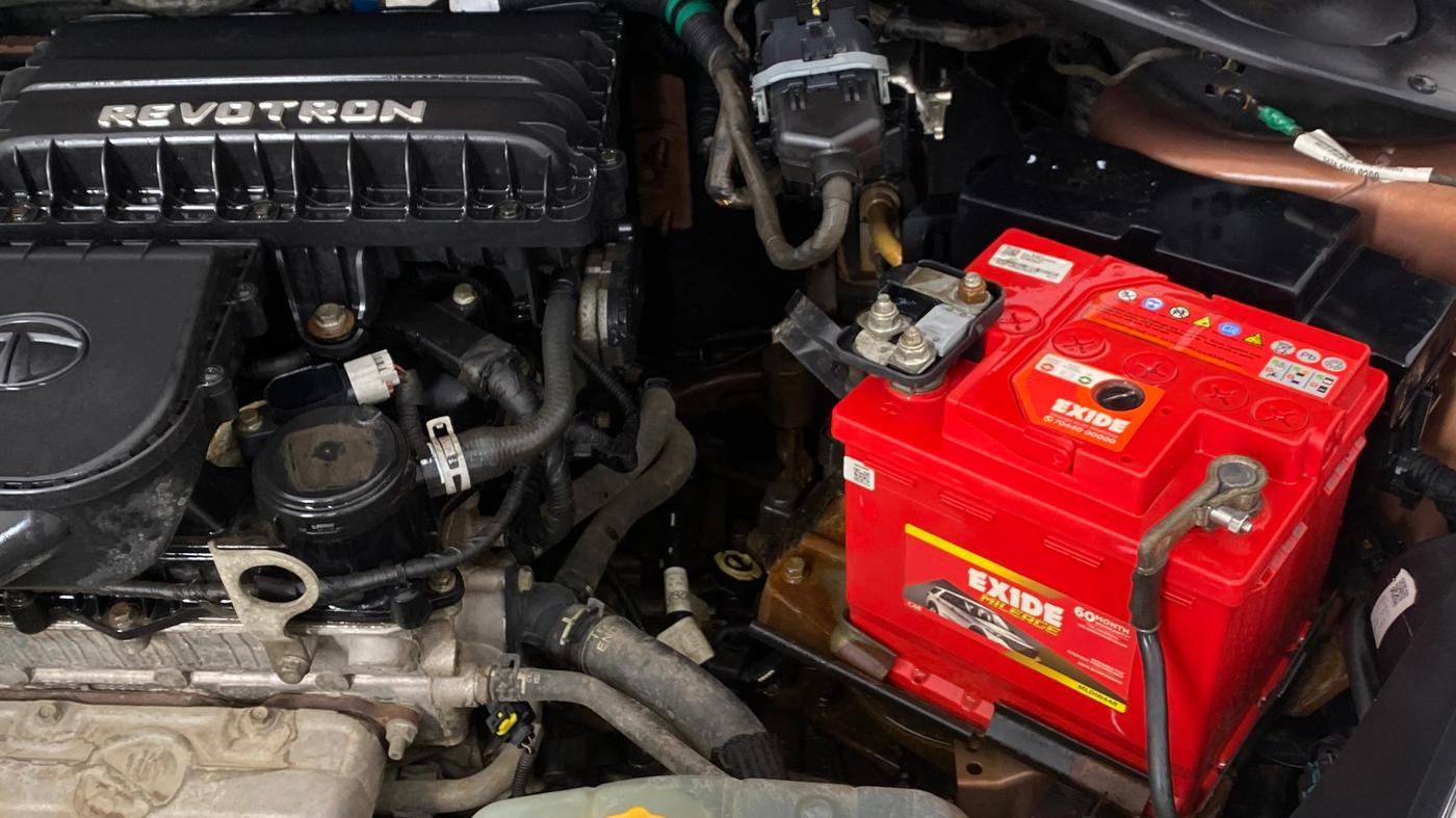 2018 Tata TIGOR XT PETROL, Petrol, Manual, 52,052 km, Engine View - Left
