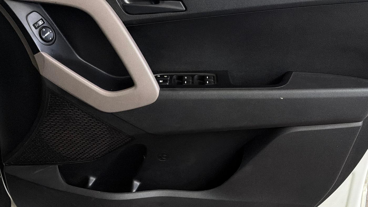 2018 Hyundai Creta E 1.6 PETROL, Petrol, Manual, 67,233 km, Driver Side Door Panels Control