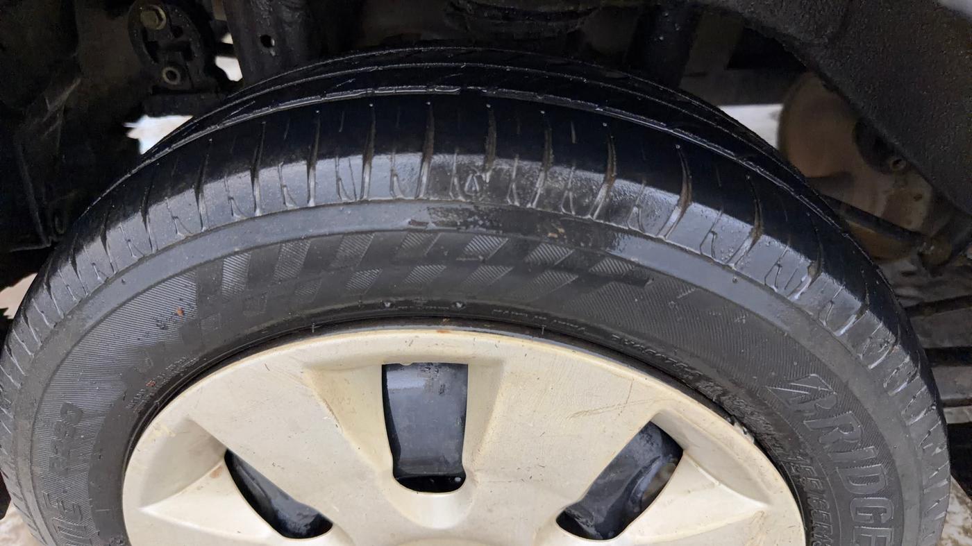 2015 Maruti Alto K10 VXI AMT, Petrol, Automatic, 99,135 km, Right Rear Tyre Tread