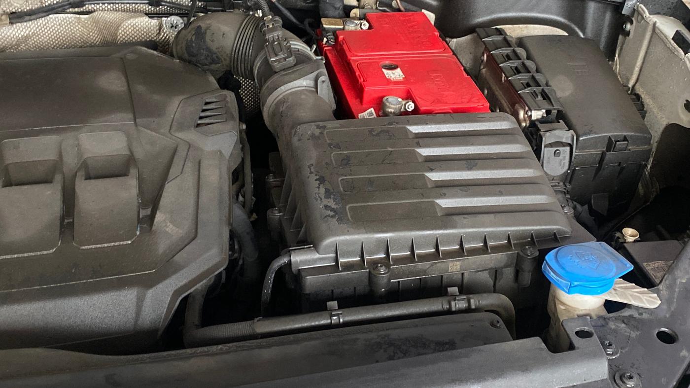 2022 Volkswagen TIGUAN ELEGANCE 2.0 TSI DSG, Petrol, Automatic, 55,240 km, Engine View - Left