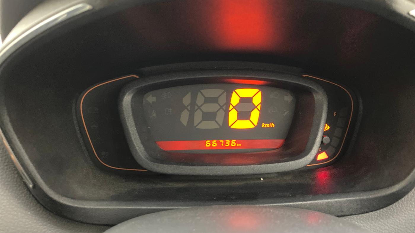 2015 Renault Kwid RXT 0.8, Petrol, Manual, 66,733 km, Odometer Image