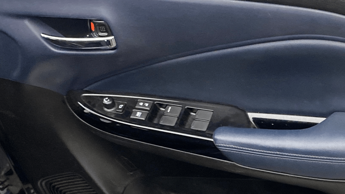 2023 Maruti Baleno ZETA PETROL 1.2, Petrol, Manual, 77,776 km, Driver Side Door Panels Control