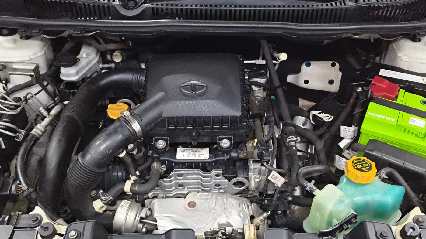 2021 Tata NEXON XZA PLUS SUNROOF PETROL, Petrol, Automatic, 52,378 km, Engine View