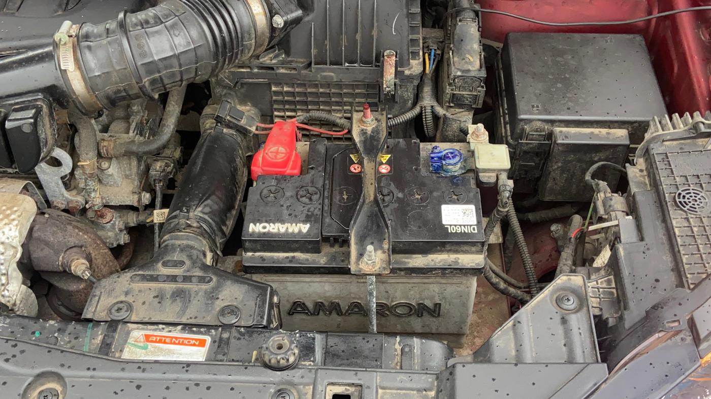 2024 Mahindra XUV 3XO AX5L 1.2 TGDi AT, Petrol, Automatic, 25,503 km, Engine View - Right