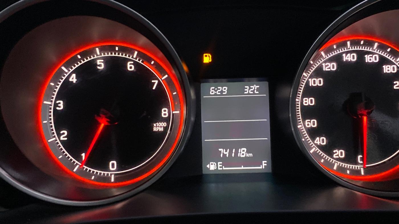 2022 Maruti Swift ZXI, Petrol, Manual, 74,105 km, Odometer Image