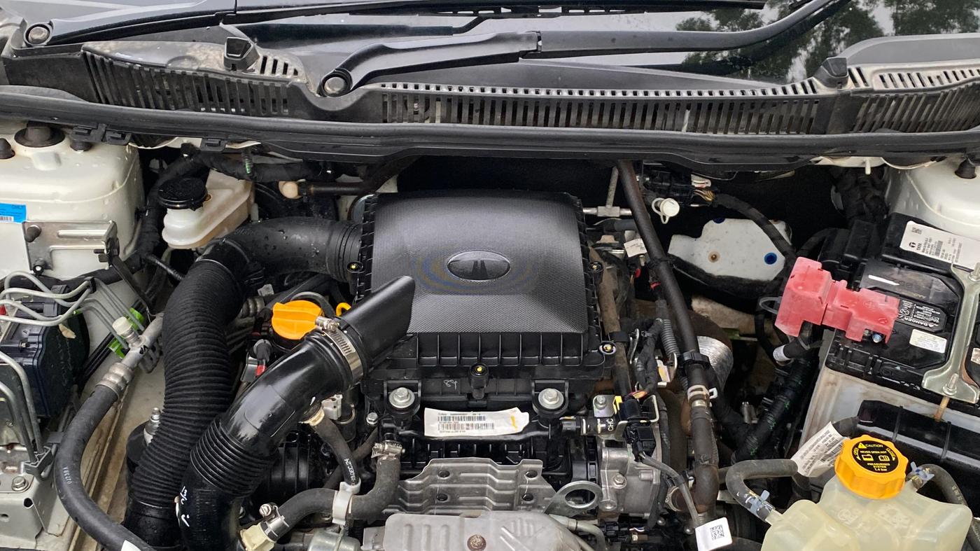 2025 Tata Curvv Pure Plus 1.2 Petrol 7DCA, Petrol, Automatic, 19,533 km, Engine View