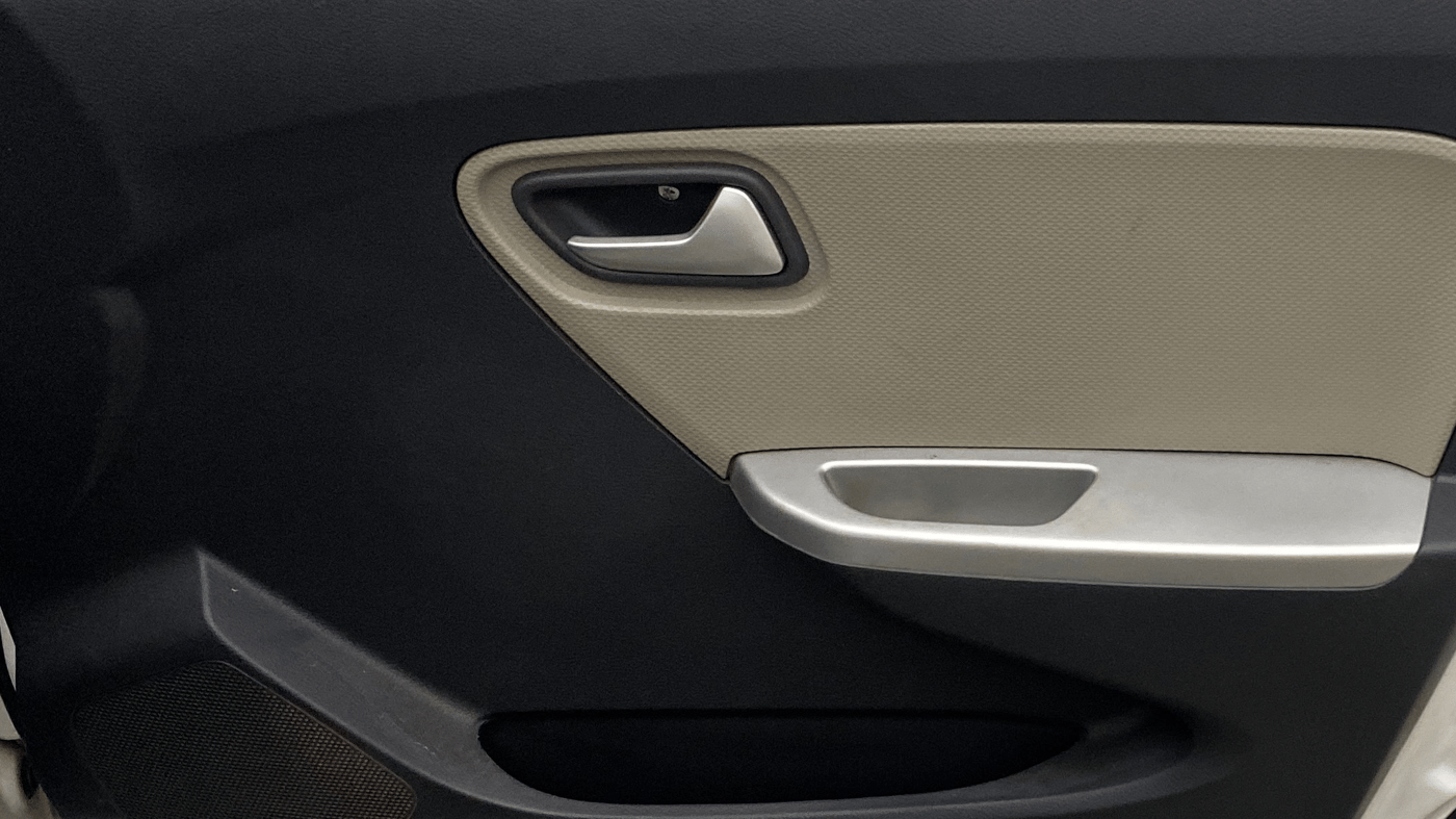 2019 Maruti Alto K10 VXI, Petrol, Manual, 90,637 km, Driver Side Door Panels Control