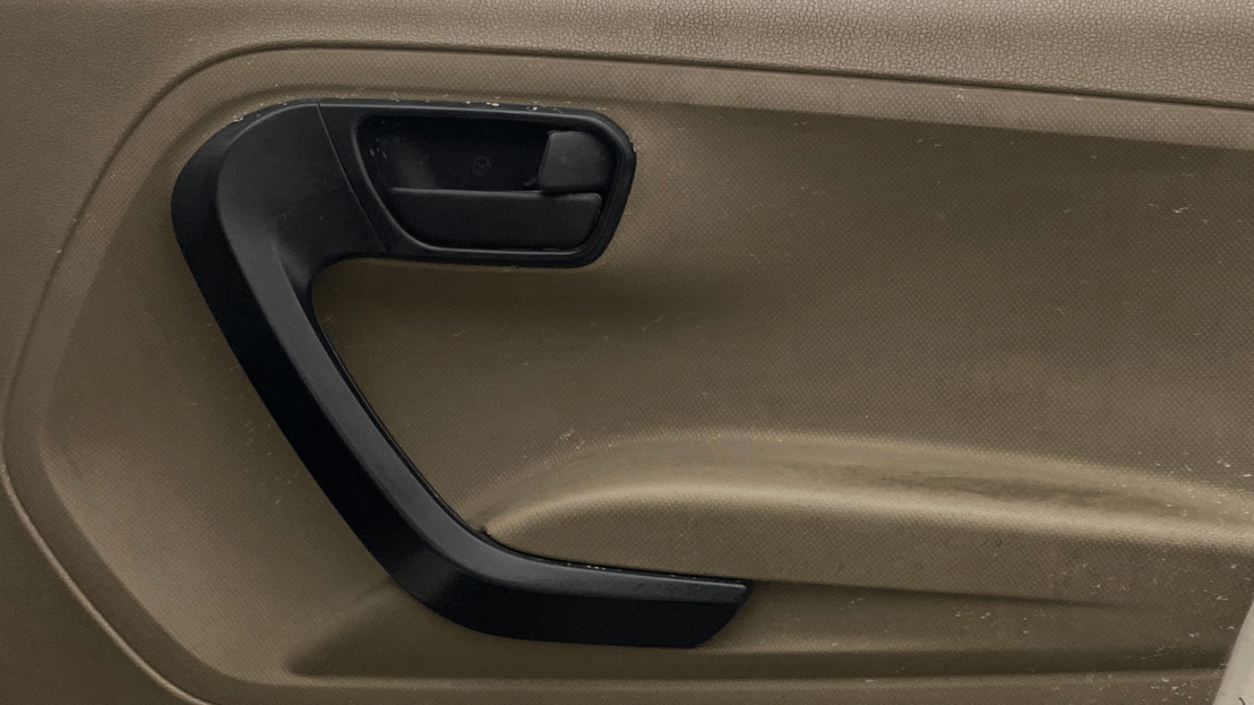 2023 Mahindra BOLERO NEO N 8, Diesel, Manual, 1,32,564 km, Driver Side Door Panels Control