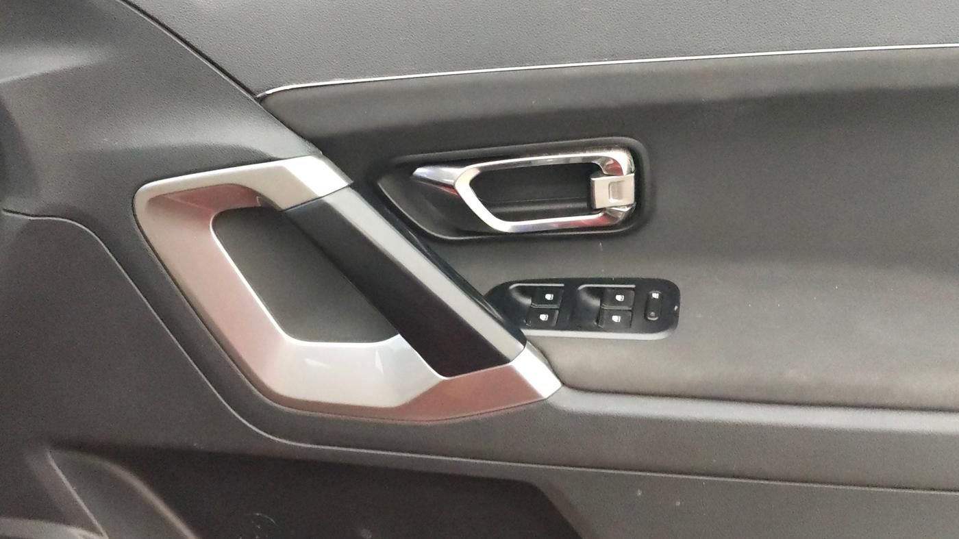 2022 Tata Harrier XT PLUS 2.0L KRYOTEC, Diesel, Manual, 42,219 km, Driver Side Door Panels Control
