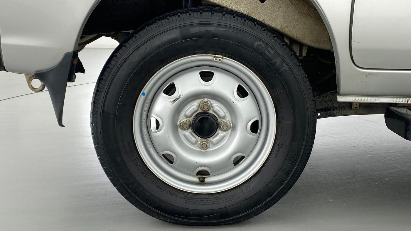 2021 Maruti Eeco 7 STR, Petrol, Manual, Right Rear Wheel