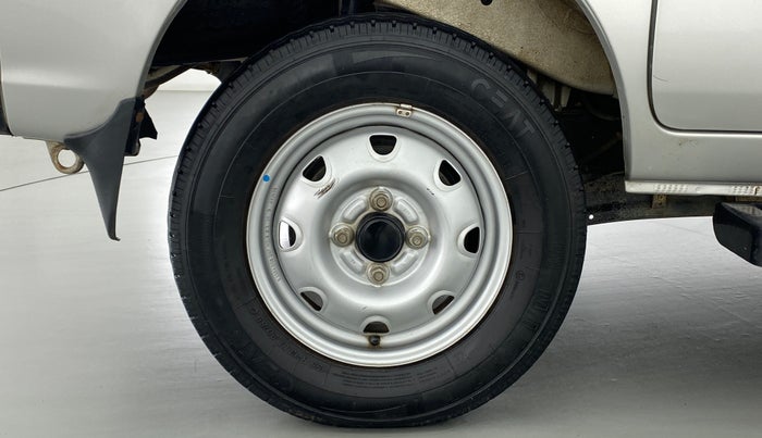 2021 Maruti Eeco 7 STR, Petrol, Manual, Right Rear Wheel