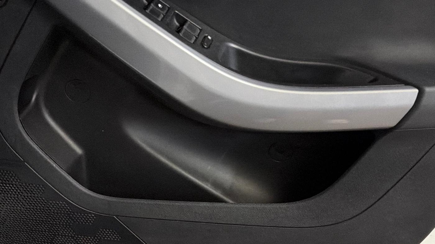 2021 Tata NEXON XM SUNROOF PETROL, Petrol, Manual, 24,527 km, Driver Side Door Panels Control