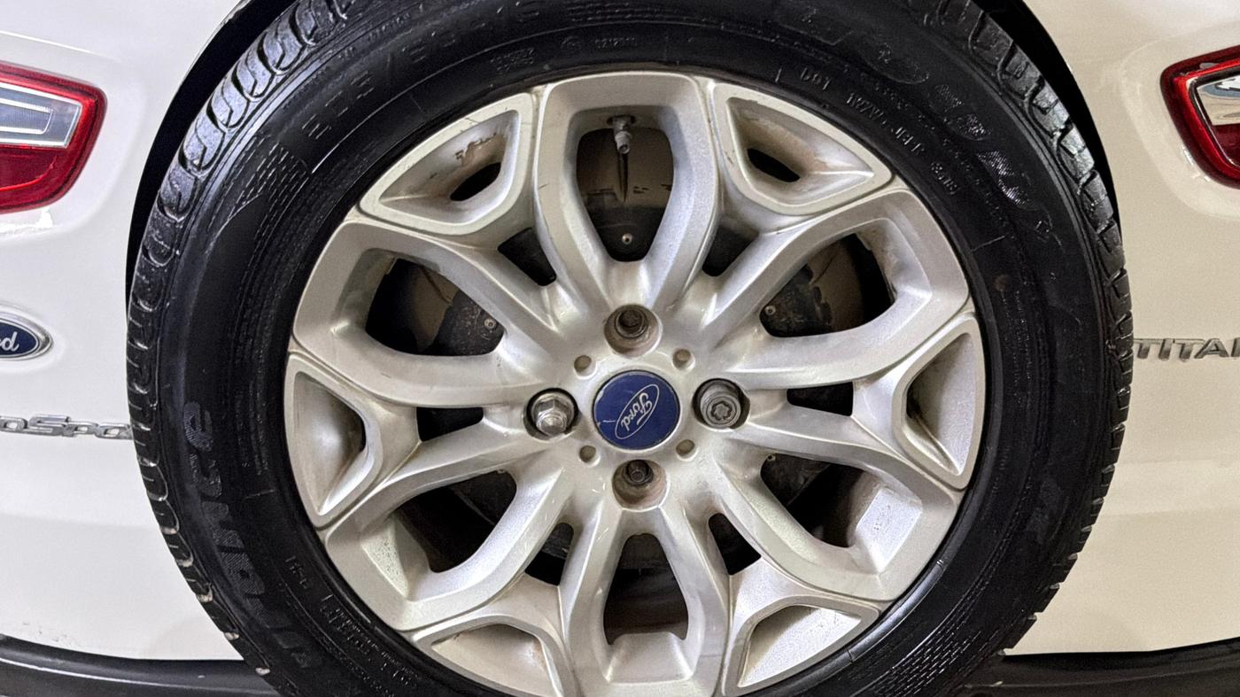 2014 Ford Ecosport TITANIUM 1.5L PETROL AT, CNG, Automatic, 1,19,814 km, Spare Tyre