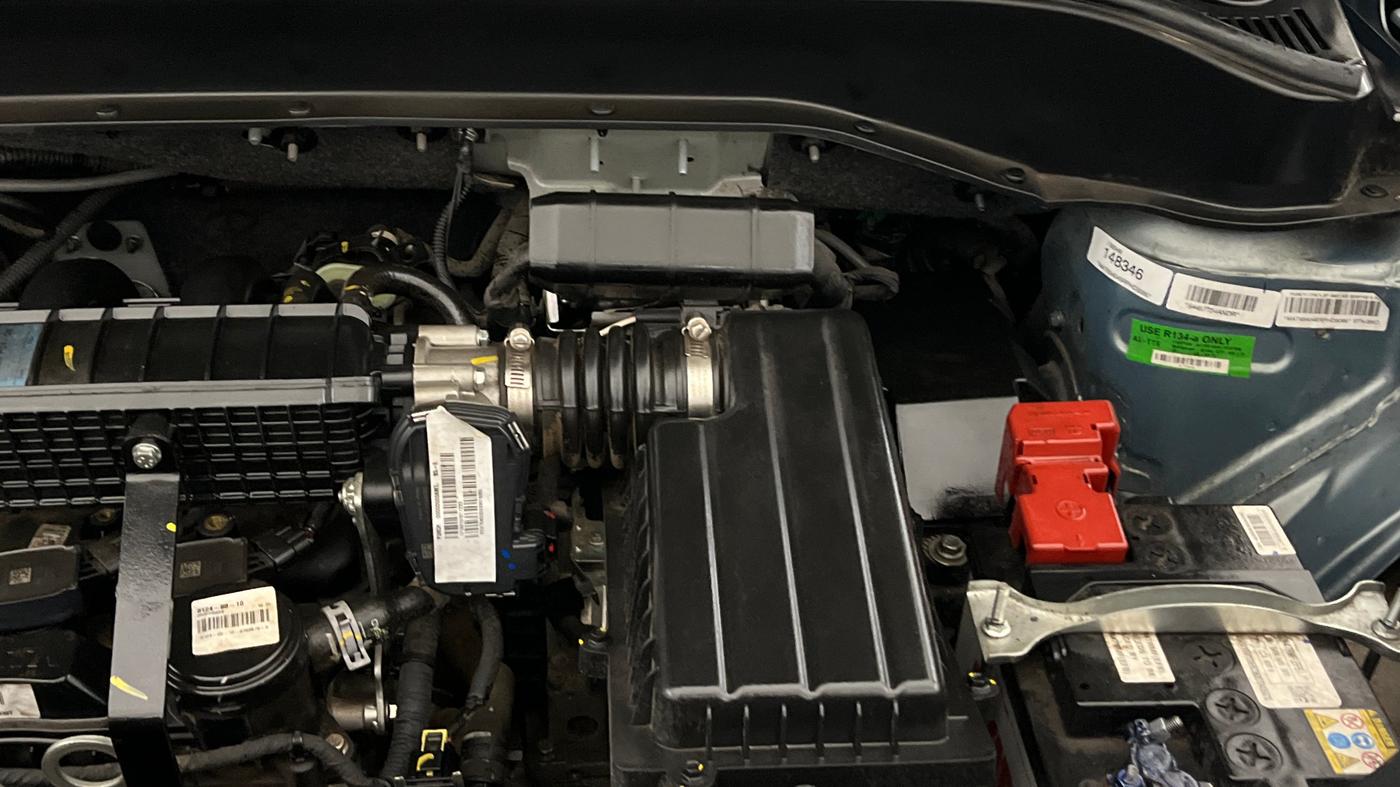 2024 Tata PUNCH CREATIVE AMT 1.2 RTN DUAL TONE, Petrol, Automatic, 3,786 km, Engine View - Left