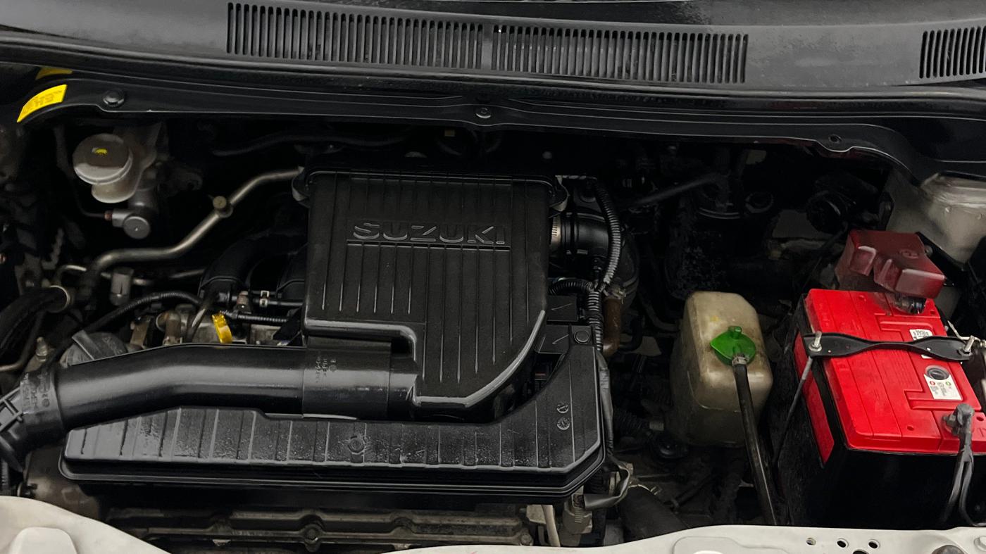 2013 Maruti Ritz ZXI, Petrol, Manual, 27,094 km, Engine View