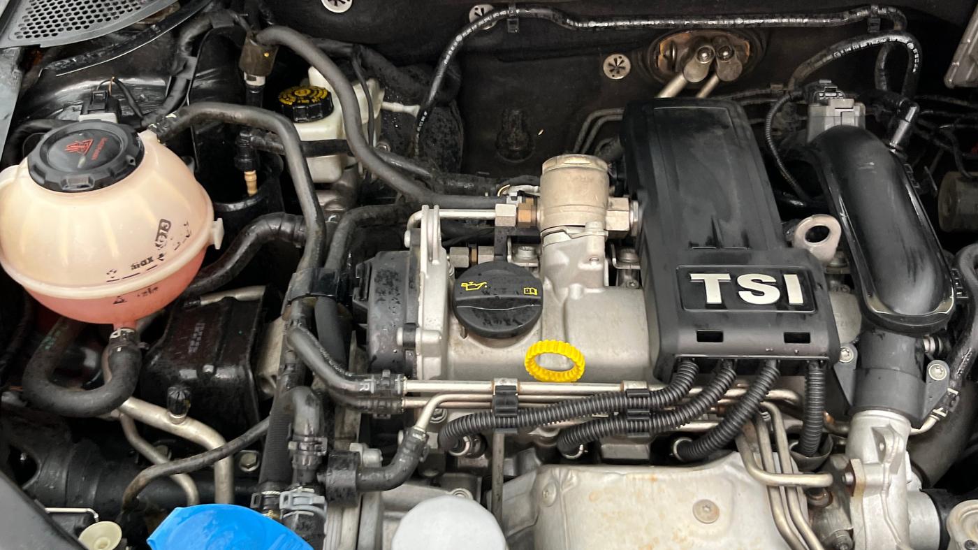 2018 Volkswagen Vento HIGHLINE PLUS 1.2 AT 16 ALLOY, Petrol, Automatic, 74,925 km, Engine View - Right