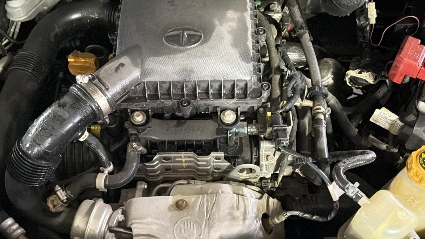 2022 Tata NEXON XE PETROL, Petrol, Manual, 34,483 km, Engine View