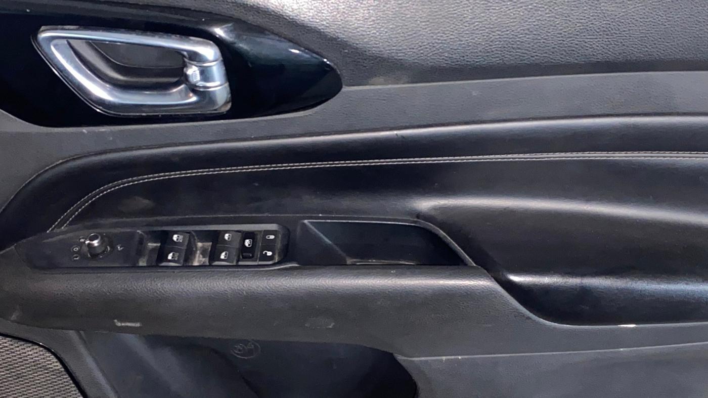 2022 Jeep Compass NIGHT EAGLE (O) 2.0 DIESEL, Diesel, Manual, 32,482 km, Driver Side Door Panels Control