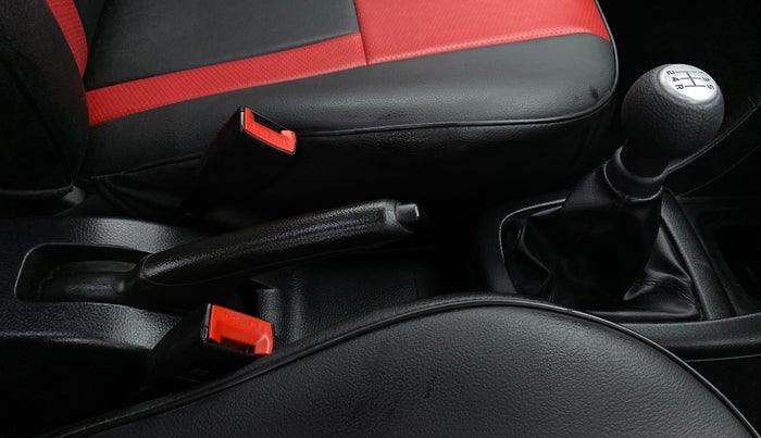 2014 Maruti Swift LXI D, Petrol, Manual, 47,841 km, Gear Lever