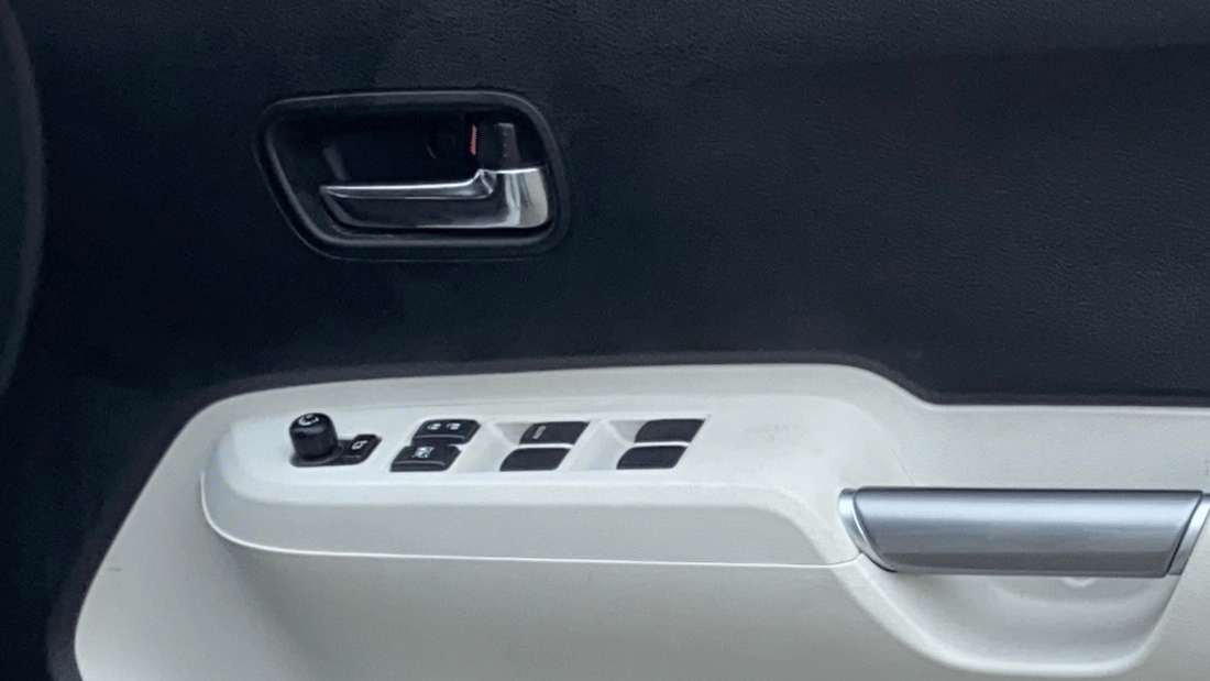 2023 Maruti IGNIS ZETA 1.2 AMT, Petrol, Automatic, 21,723 km, Driver Side Door Panels Control