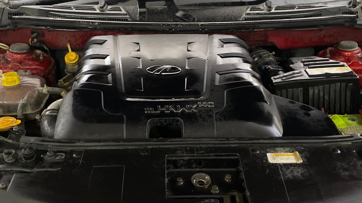2017 Mahindra XUV500 W10 AWD AT, Diesel, Automatic, 73,537 km, Engine View