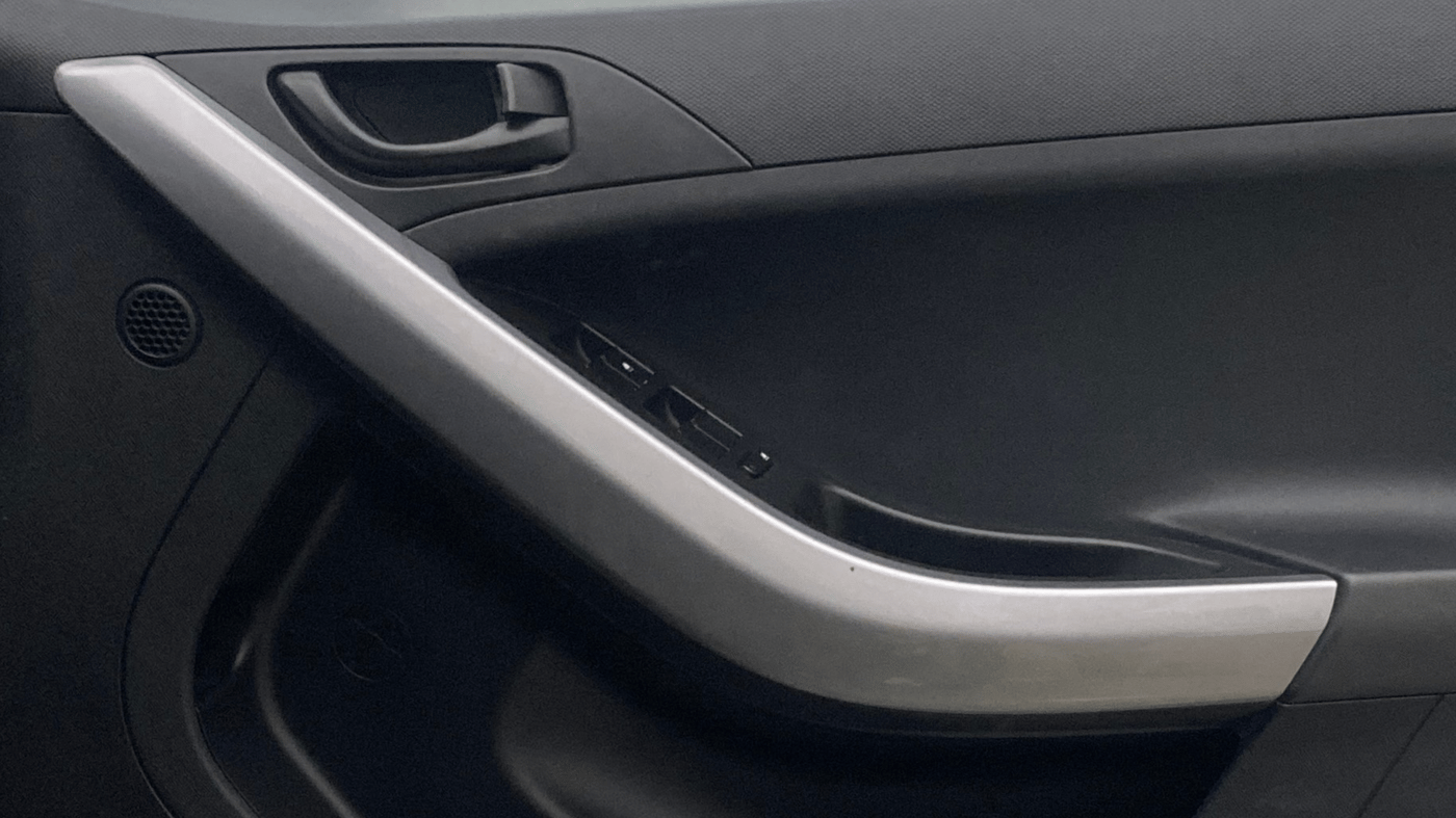 2023 Tata NEXON XM SUNROOF PETROL, Petrol, Manual, 38,495 km, Driver Side Door Panels Control