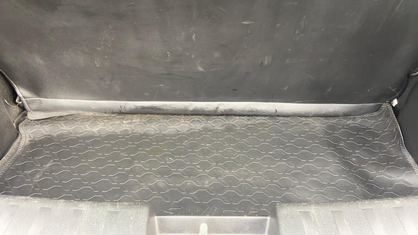 2014 Maruti Swift ZDI, Diesel, Manual, 1,25,070 km, Boot Inside