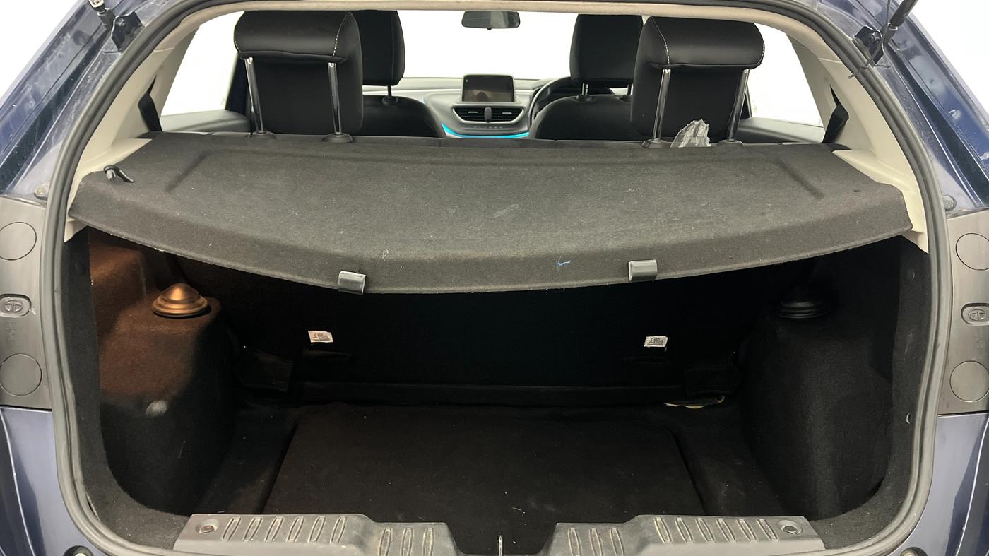 2023 Tata ALTROZ XZ PLUS PETROL, Petrol, Manual, 19,861 km, Boot Inside