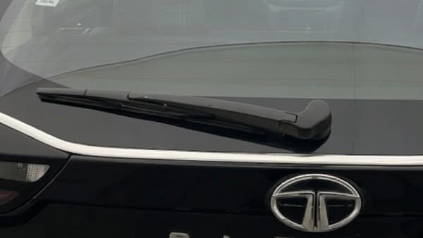 2023 Tata ALTROZ XZ PLUS PETROL, Petrol, Manual, 19,861 km, Rear Wiper