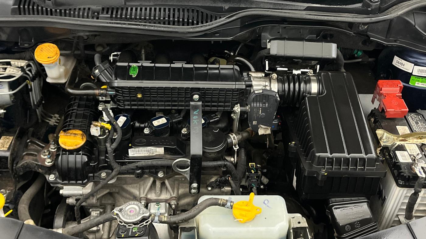 2023 Tata ALTROZ XZ PLUS PETROL, Petrol, Manual, 19,861 km, Engine View