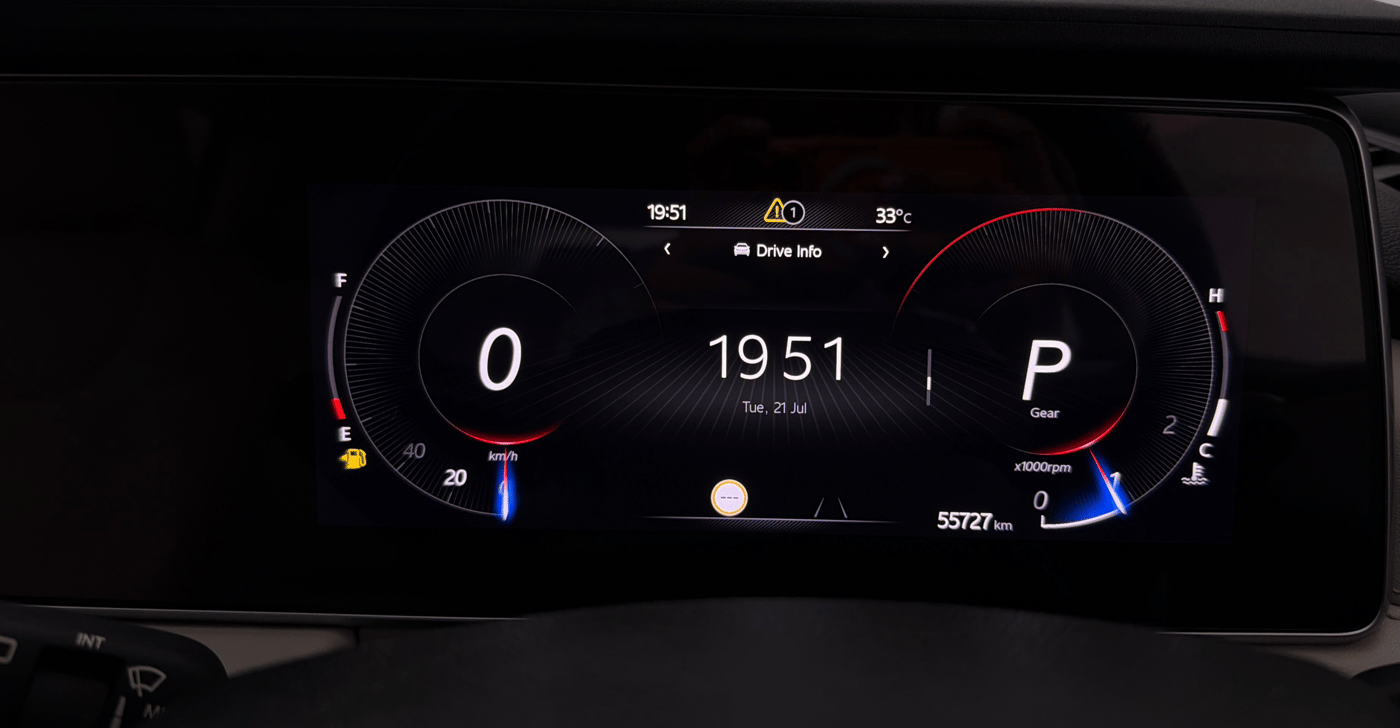 2022 Mahindra XUV700 AX 7 LUXURY D AT 7 STR, Diesel, Automatic, 55,727 km, Odometer Image