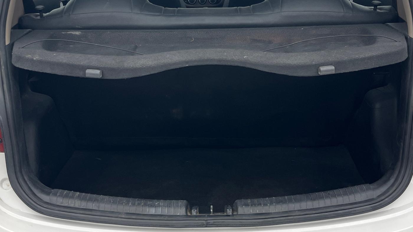 2019 Hyundai Grand i10 SPORTZ AT 1.2 KAPPA VTVT, Petrol, Automatic, 63,032 km, Boot Inside